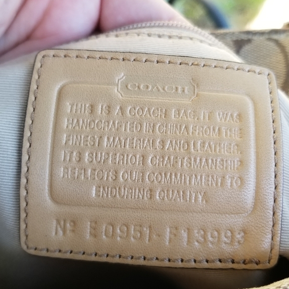 Coach Hampton Nancy zebra signature canvas tote tan - Picture 4 of 13